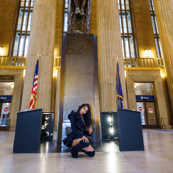 Two piece ruffle skirt and blazer set - Picture 3 of 3
